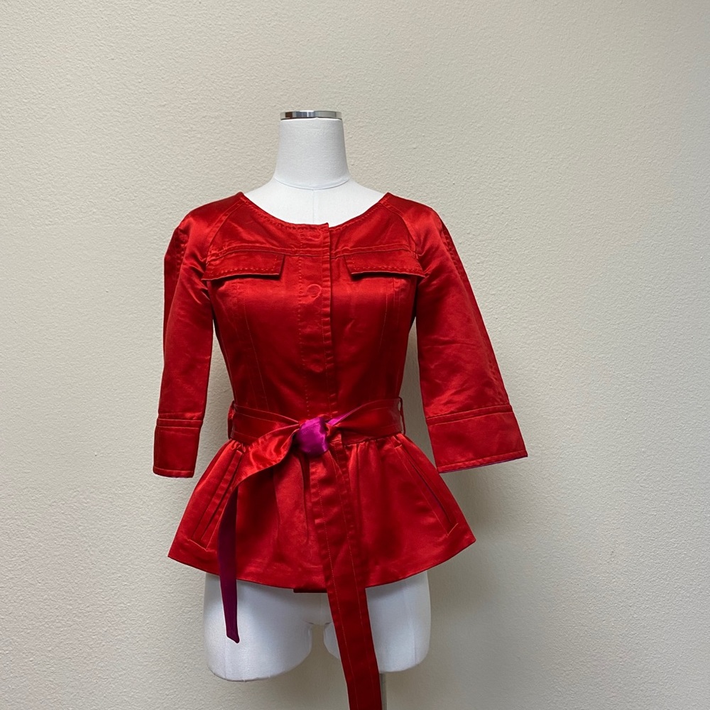 ⭐️SOLD⭐️Diane Von Furstenberg Two Toned Peplum Top